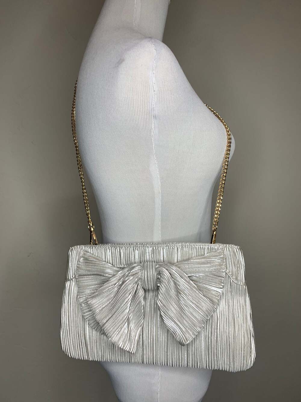 Silver Fabric Bow Design Lulus Evening Bag Medium Size